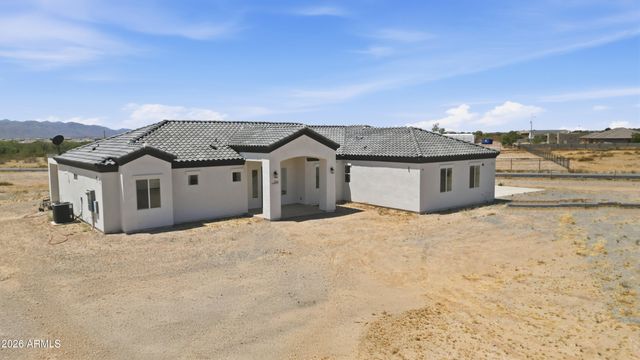17587 W Dale Lane, Surprise, AZ 85387