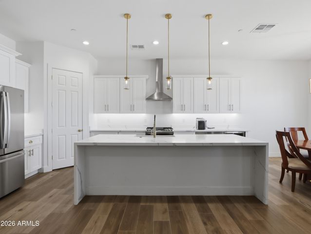 17587 W Dale Lane, Surprise, AZ 85387