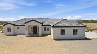 17587 W Dale Lane, Surprise, AZ 85387