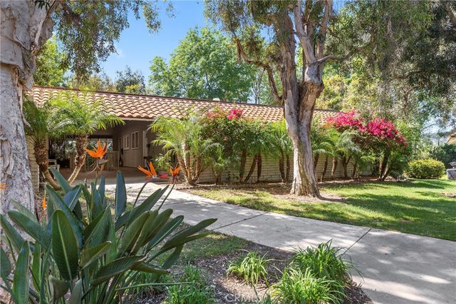 901 Ronda Sevilla P, Laguna Woods, CA 92653