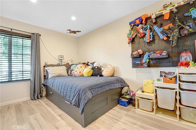 28038 Lakehurst, Canyon Country, CA 91351