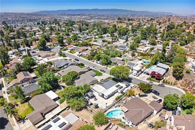 28038 Lakehurst, Canyon Country, CA 91351