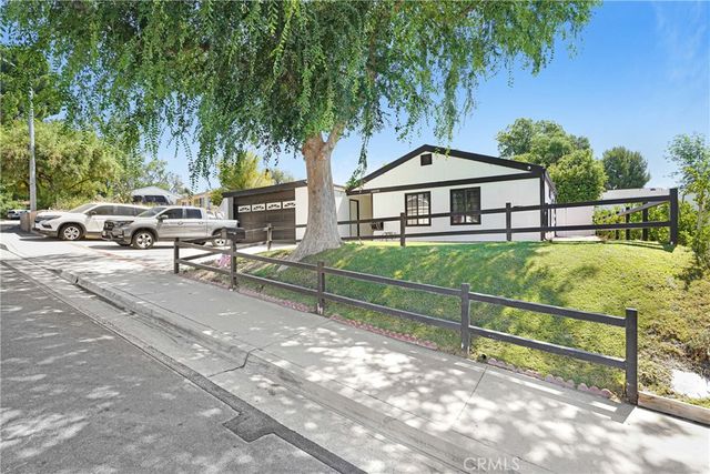 28038 Lakehurst, Canyon Country, CA 91351
