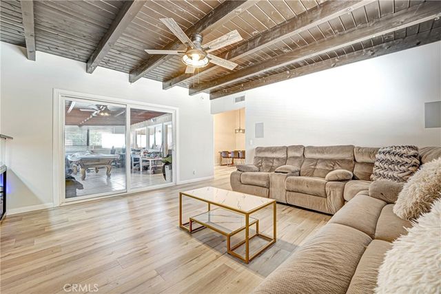 28038 Lakehurst, Canyon Country, CA 91351