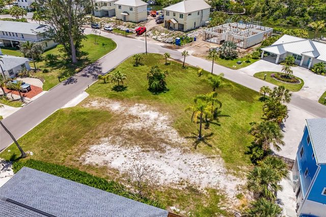 591 RUSSELL STREET, Longboat Key, FL 34228
