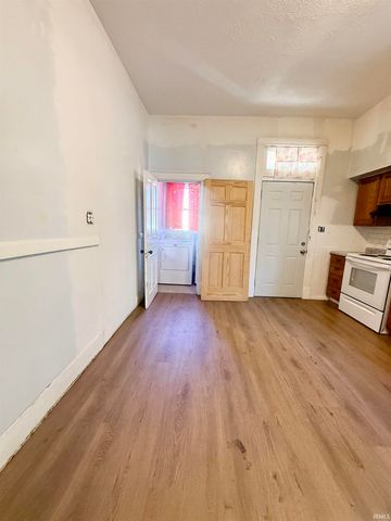 600 Adams Avenue, Evansville, IN 47713