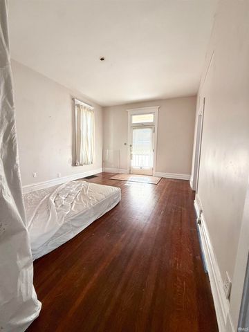 600 Adams Avenue, Evansville, IN 47713