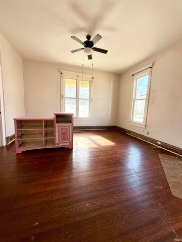 600 Adams Avenue, Evansville, IN 47713