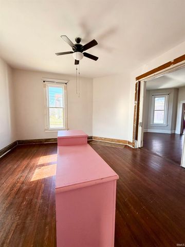 600 Adams Avenue, Evansville, IN 47713