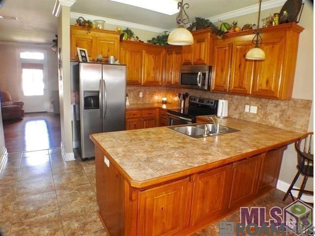 15070 Coldwater Dr, Walker, LA 70785