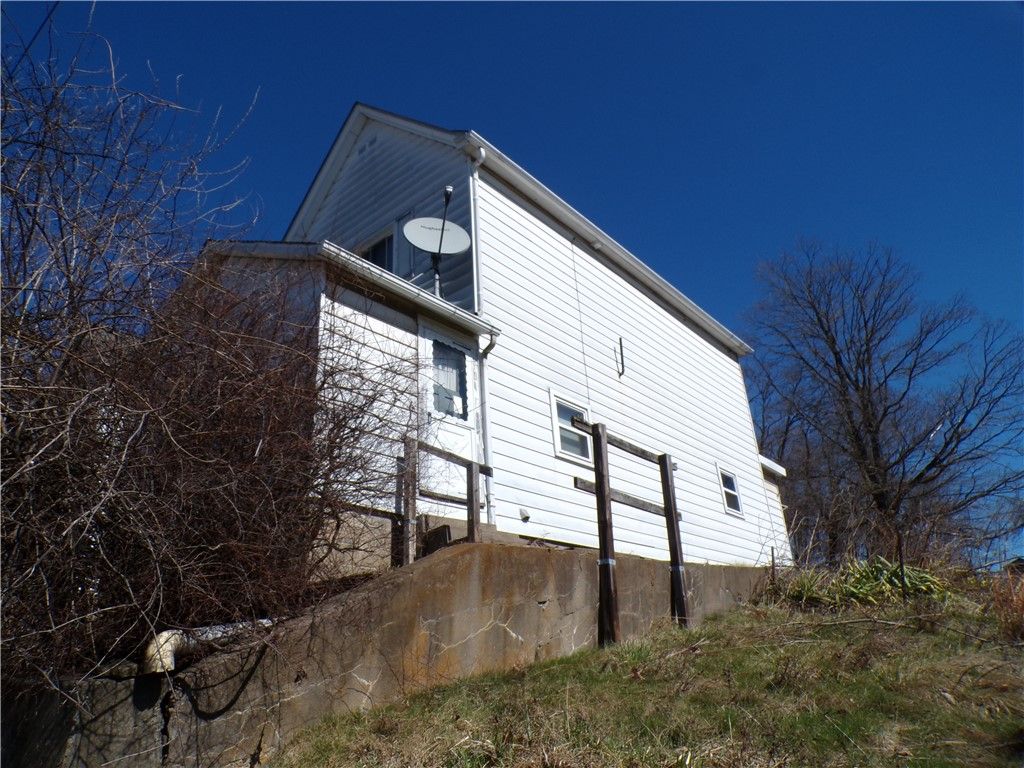 618 Beaver Ave, Turtle Creek, PA 15145