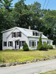 16 Old Fremont Road, Raymond, NH 03077