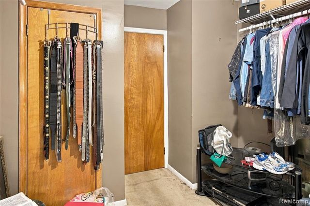 24601 Wood Street, Saint Clair Shores, MI 48080