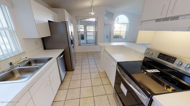 8011 Bracken Lane, Melbourne, FL 32940