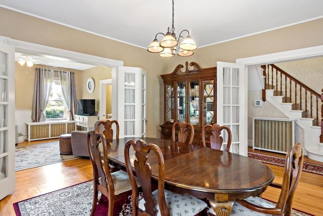 1984 Robeson St, Fall River, MA 02720