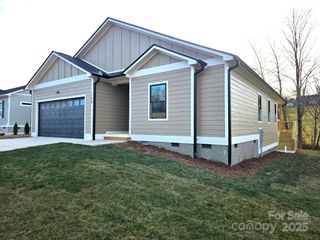 115 Peyton Elaine Road, Clyde, NC 28721