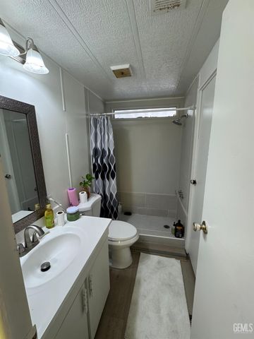 3535 Stine Road 149, Bakersfield, CA 93309