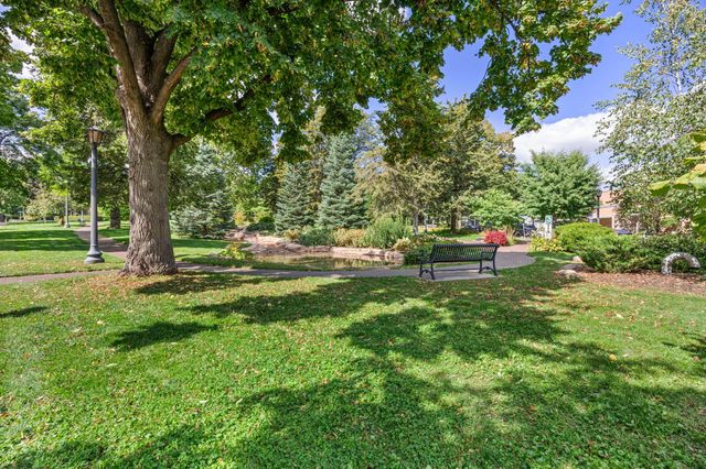 821 Douglas Avenue 204, Minneapolis, MN 55403