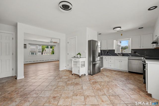 92 Burwood Avenue, Stamford, CT 06902