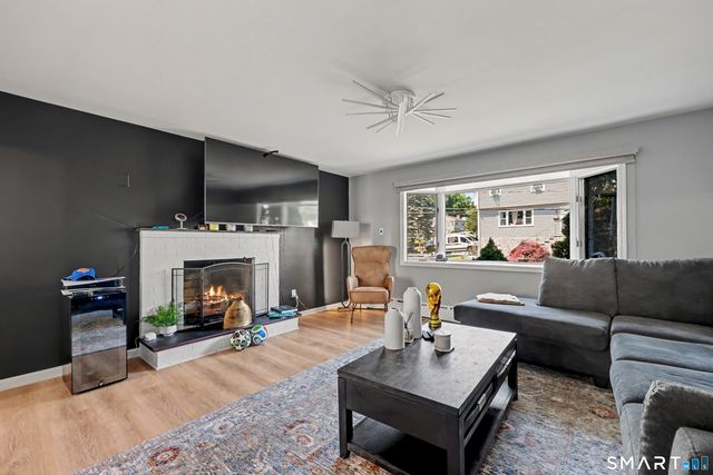92 Burwood Avenue, Stamford, CT 06902