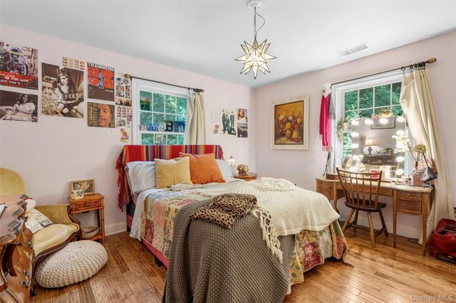 75 Mountain Lane, Beacon, NY 12508