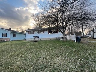 982 Hadcock Road, Brunswick, OH 44212