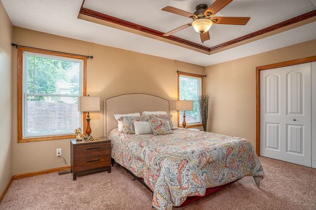 2608 Revo Road, Davenport, IA 52806