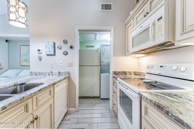 673 SUMMER Place, Ponte Vedra Beach, FL 32082