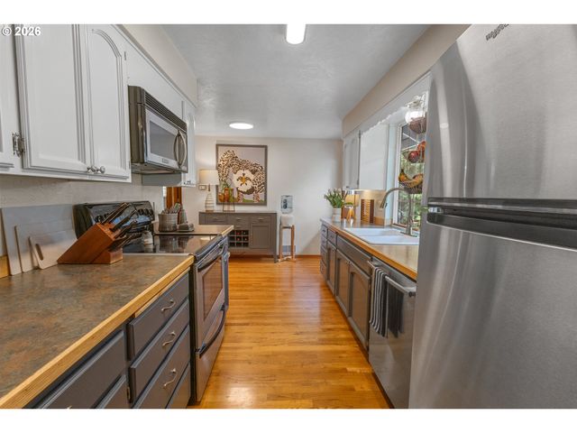 3540 16TH Ct, Salem, OR 97302
