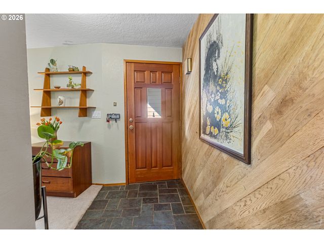 3540 16TH Ct, Salem, OR 97302