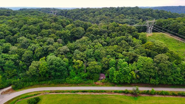 4 Cedar Hill Rd, White Bluff, TN 37187