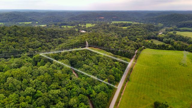 4 Cedar Hill Rd, White Bluff, TN 37187