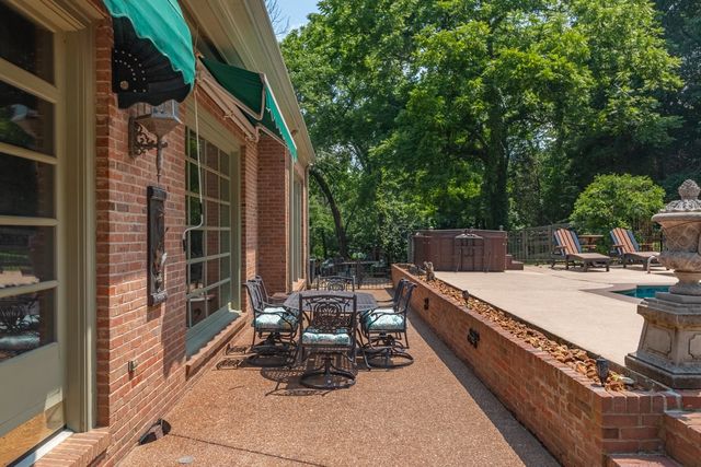 750 Lakehill Cir, Lewisburg, TN 37091