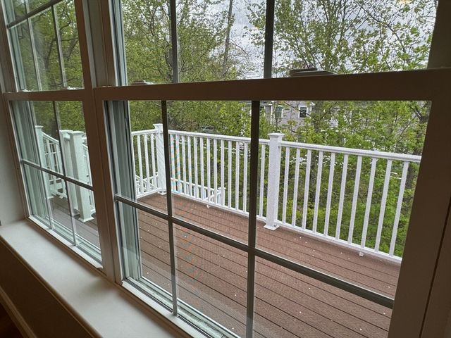 165 Cambridge Rd 17, Woburn, MA 01801