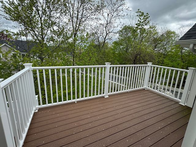 165 Cambridge Rd 17, Woburn, MA 01801