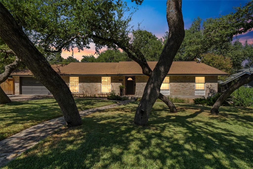 3924 Sierra DR, Austin, TX 78731