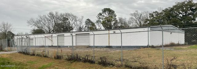 5002 Bayou Cassotte Parkway, Pascagoula, MS 39581