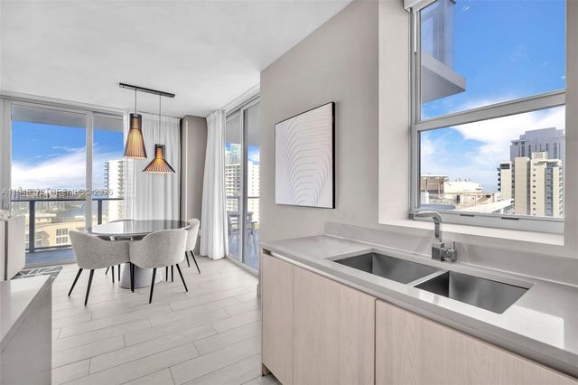 4010 S Ocean Drive R701, Hollywood, FL 33019
