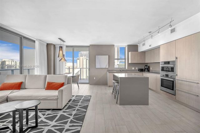 4010 S Ocean Drive R701, Hollywood, FL 33019