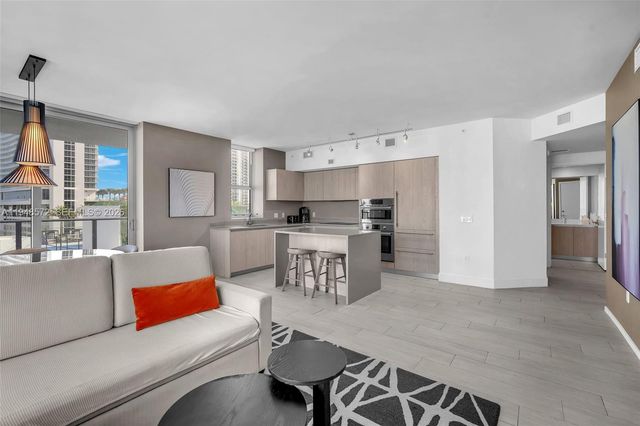 4010 S Ocean Drive R701, Hollywood, FL 33019