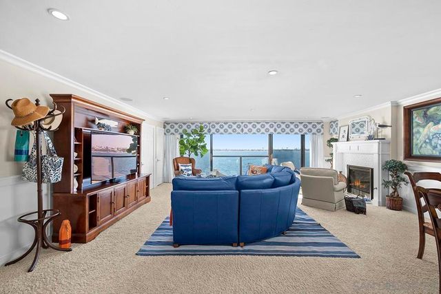 3828 Riviera Dr 2B, San Diego, CA 92109