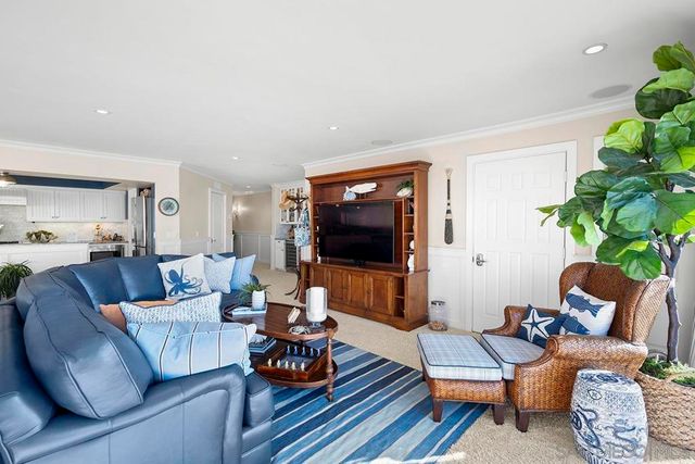 3828 Riviera Dr 2B, San Diego, CA 92109