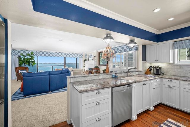 3828 Riviera Dr 2B, San Diego, CA 92109