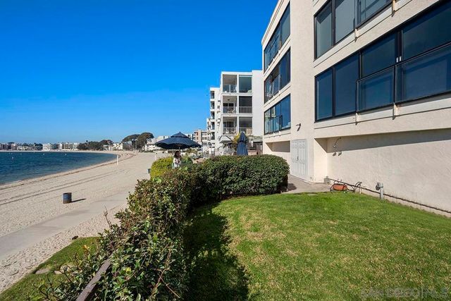 3828 Riviera Dr 2B, San Diego, CA 92109
