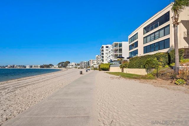 3828 Riviera Dr 2B, San Diego, CA 92109