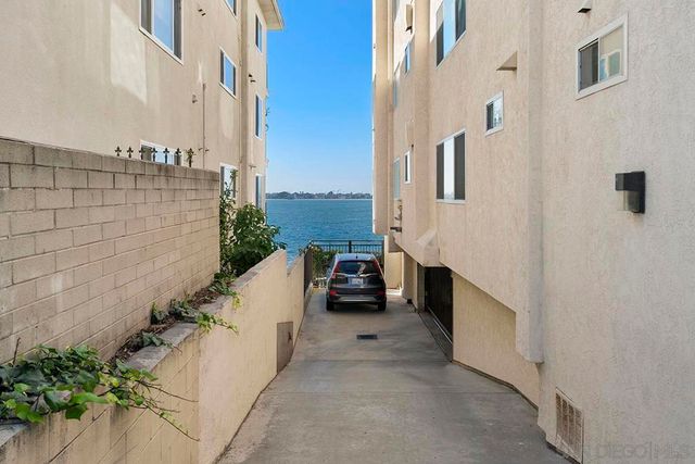 3828 Riviera Dr 2B, San Diego, CA 92109