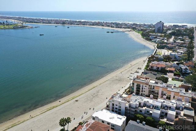 3828 Riviera Dr 2B, San Diego, CA 92109