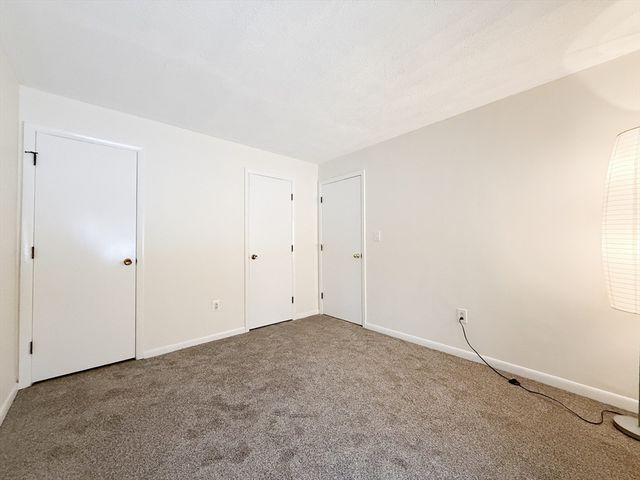 80 Walnut St 402, Canton, MA 02021