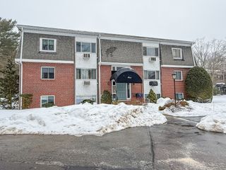 80 Walnut St 402, Canton, MA 02021