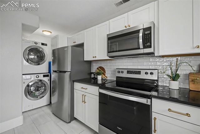 1730 Alamosa Drive, Colorado Springs, CO 80920